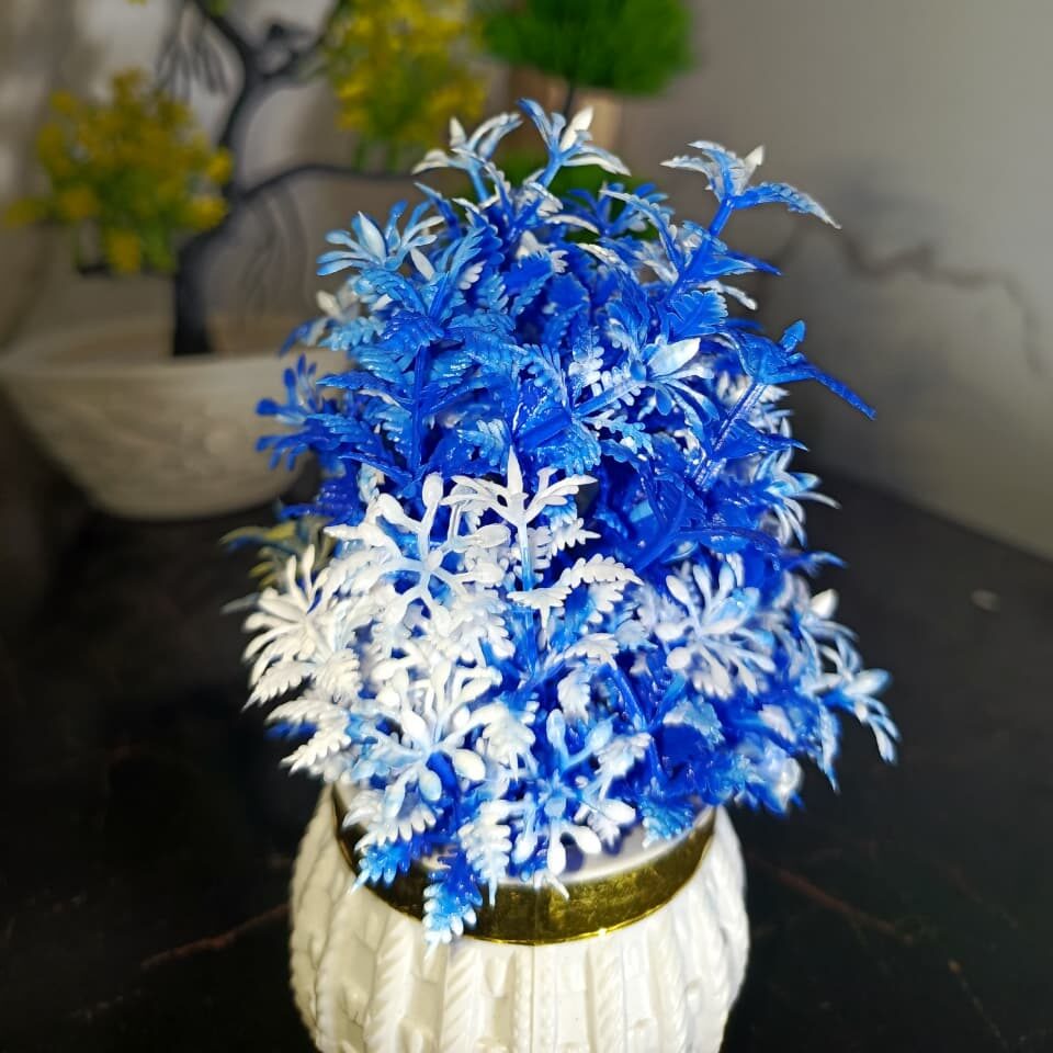 2 Green Planters - Image 3